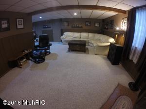 339 Dewitt Ln, Spring Lake, MI 49456 photo 24