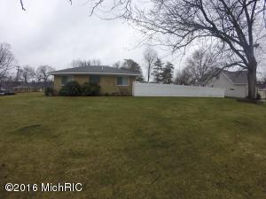 339 Dewitt Ln, Spring Lake, MI 49456 photo 2
