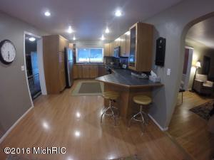 339 Dewitt Ln, Spring Lake, MI 49456 photo 8