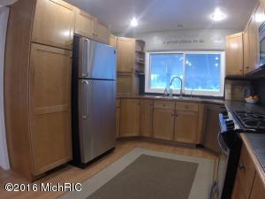 339 Dewitt Ln, Spring Lake, MI 49456 photo 6