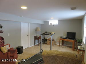 3320 Fox Dr, Grant, MI 49327 photo 16