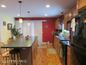 3320 Fox Dr, Grant, MI 49327 photo 10