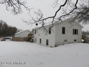 3320 Fox Dr, Grant, MI 49327 photo 1