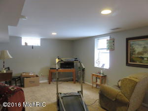 3320 Fox Dr, Grant, MI 49327 photo 17