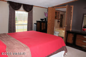5901 W 1 Mile Rd, White Cloud, MI 49349 photo 11