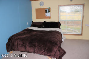 5901 W 1 Mile Rd, White Cloud, MI 49349 photo 12