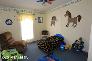 110 Peachtree St, Constantine, MI 49042 photo 13