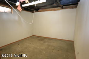110 Peachtree St, Constantine, MI 49042 photo 30