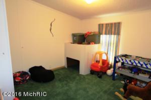 110 Peachtree St, Constantine, MI 49042 photo 10