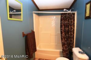 110 Peachtree St, Constantine, MI 49042 photo 18