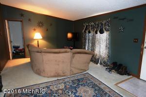 110 Peachtree St, Constantine, MI 49042 photo 7