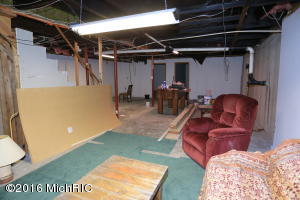 110 Peachtree St, Constantine, MI 49042 photo 29