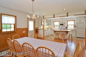 2126 E Glendora Rd, Buchanan, MI 49107 photo 10