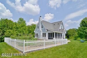 2126 E Glendora Rd, Buchanan, MI 49107 photo 4