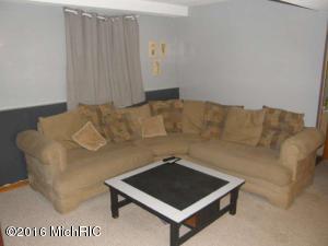 2002 Mills Ave, Muskegon, MI 49445 photo 14