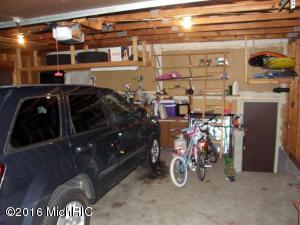 2002 Mills Ave, Muskegon, MI 49445 photo 27
