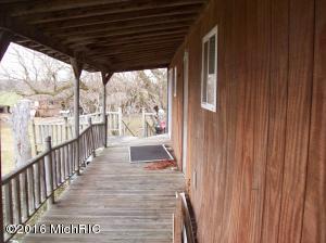 799 N Lumberjack Rd, Sumner, MI 48889 photo 3