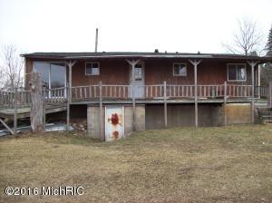 799 N Lumberjack Rd, Sumner, MI 48889 photo 4