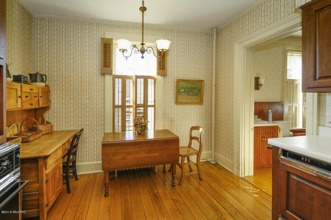 219 High St, Marshall, MI 49068 photo 11
