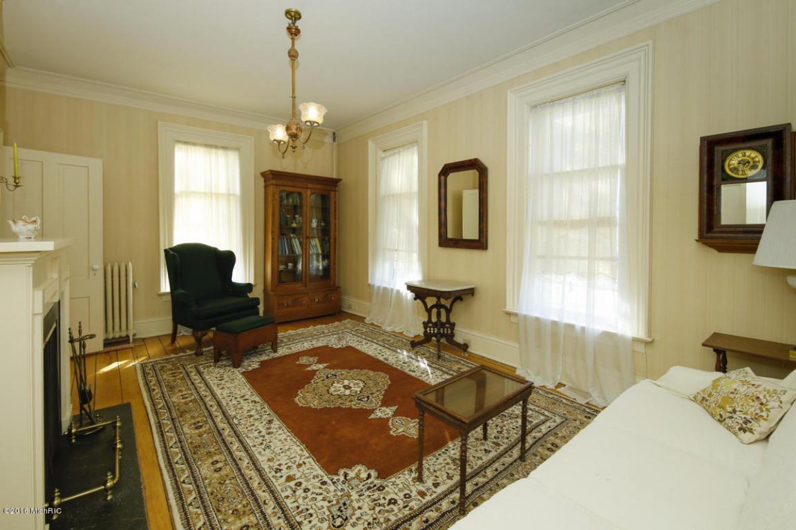 219 High St, Marshall, MI 49068 photo 7