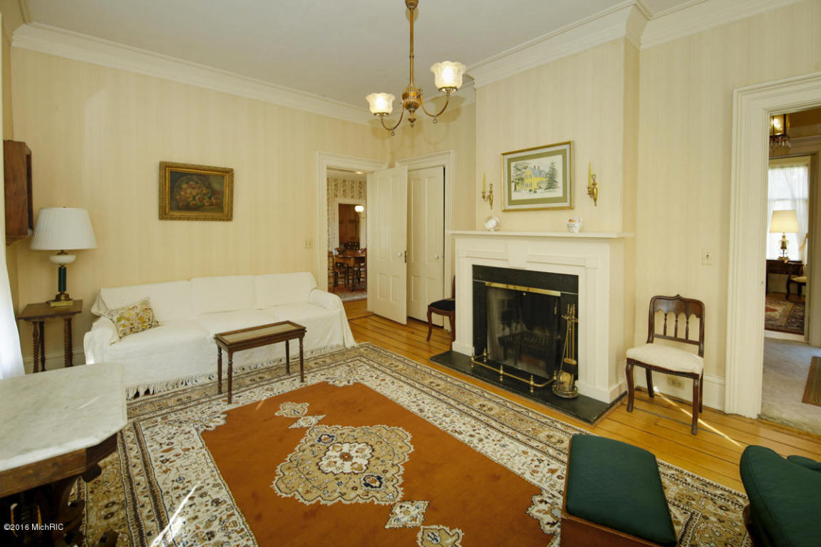219 High St, Marshall, MI 49068 photo 8