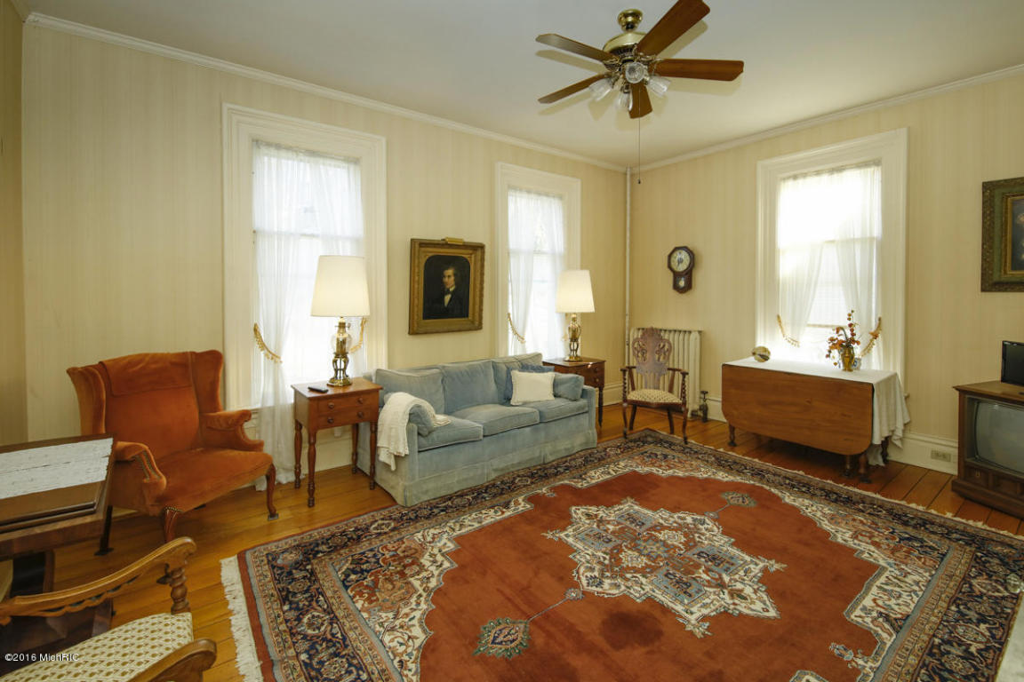 219 High St, Marshall, MI 49068 photo 3