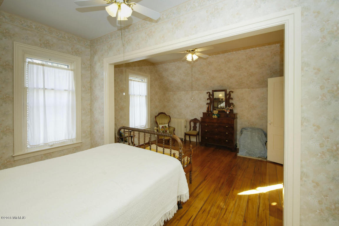 219 High St, Marshall, MI 49068 photo 16