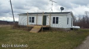 18375 Coolidge Rd, Big Rapids, MI 49307 photo 1