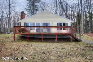1210 Wolf Lake Dr, Baldwin, MI 49304 photo 1