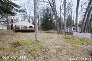 1210 Wolf Lake Dr, Baldwin, MI 49304 photo 4