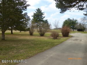 6121 E Butler Rd, Dowling, MI 49050 photo 11