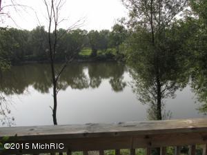 2003 Shady Dr, Ada, MI 49301 photo 2