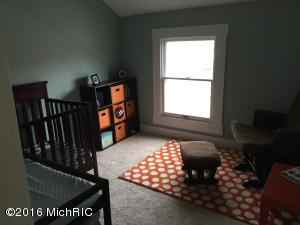 512 E Bridge St, Plainwell, MI 49080 photo 5