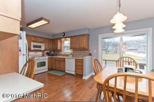6269 Dunbarton St SE, Ada, MI 49301 photo 8
