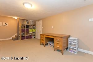 6269 Dunbarton St SE, Ada, MI 49301 photo 41