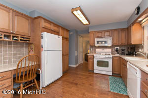 6269 Dunbarton St SE, Ada, MI 49301 photo 10