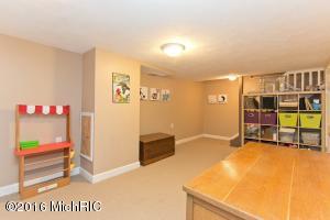 6269 Dunbarton St SE, Ada, MI 49301 photo 42