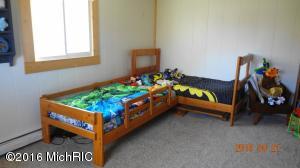 386 E 120th St, Grant, MI 49327 photo 15