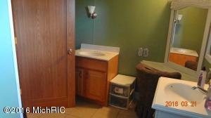 386 E 120th St, Grant, MI 49327 photo 13