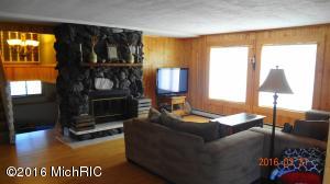 386 E 120th St, Grant, MI 49327 photo 7