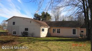 386 E 120th St, Grant, MI 49327 photo 3