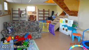 386 E 120th St, Grant, MI 49327 photo 20