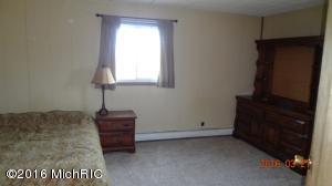386 E 120th St, Grant, MI 49327 photo 12