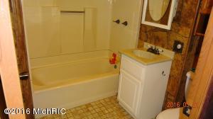 386 E 120th St, Grant, MI 49327 photo 17