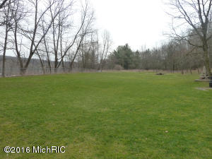 86 State St, Newaygo, MI 49337 photo 9