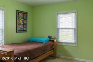 606 Grindle Dr SE, Lowell, MI 49331 photo 10