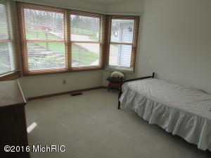 22 Pullin Dr, Gobles, MI 49055 photo 11