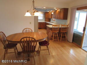 22 Pullin Dr, Gobles, MI 49055 photo 6