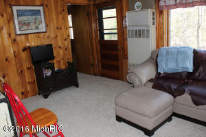 484 E Deer Rd, White Cloud, MI 49349 photo 8