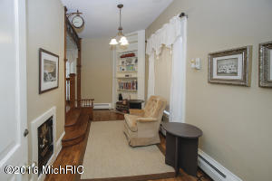 310 E Brg, Plainwell, MI 49080 photo 13